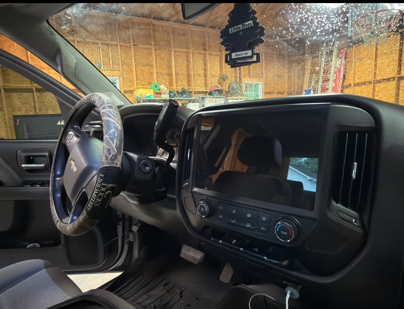 Used 2015 Chevrolet Silverado 2500 W/T RWD image 9