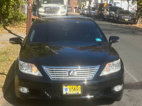 Used 2011 Lexus LS 460 AWD image 5