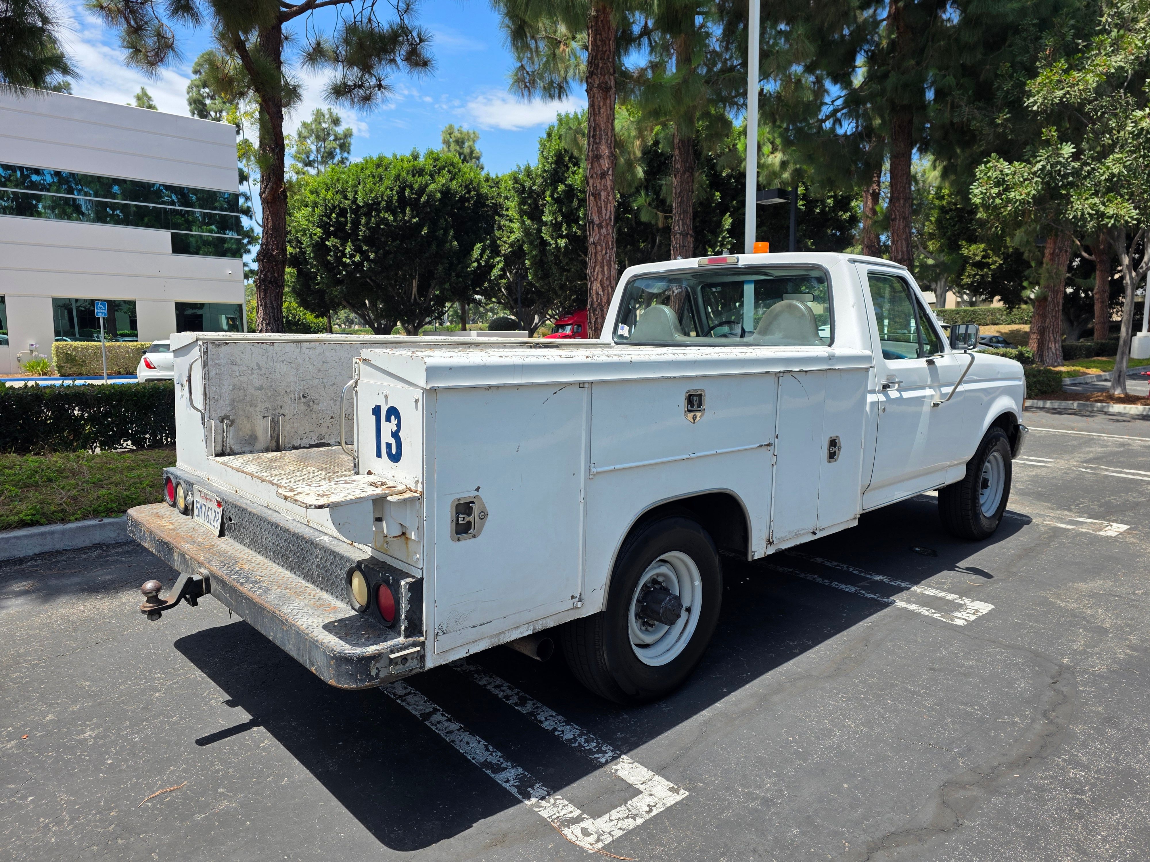 Used 1997 Ford F250 2WD Regular Cab Heavy Duty image 8