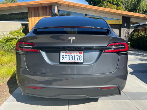 Used 2023 Tesla Model X AWD/4WD image 11