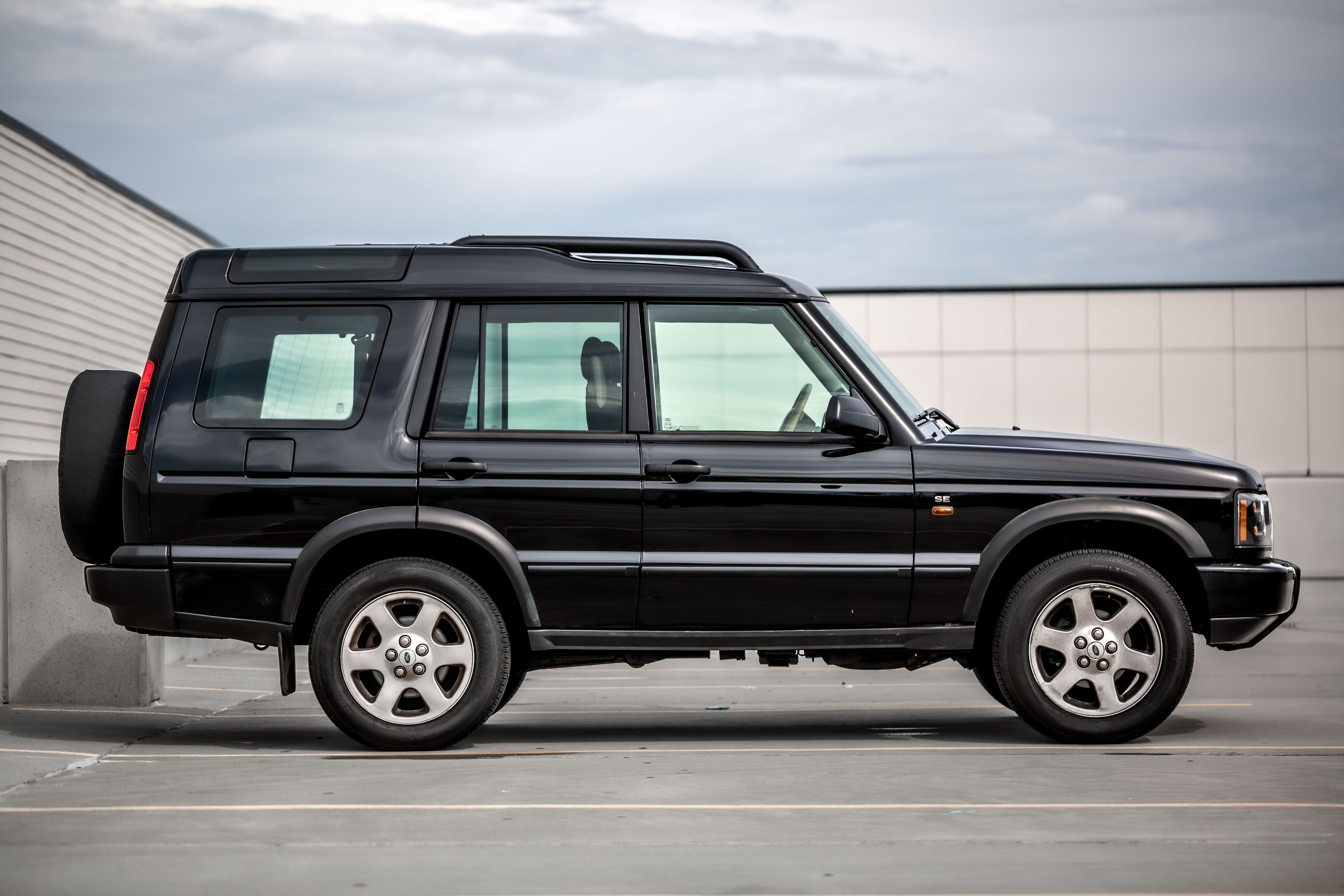 Used 2004 Land Rover Discovery SE AWD/4WD image 9