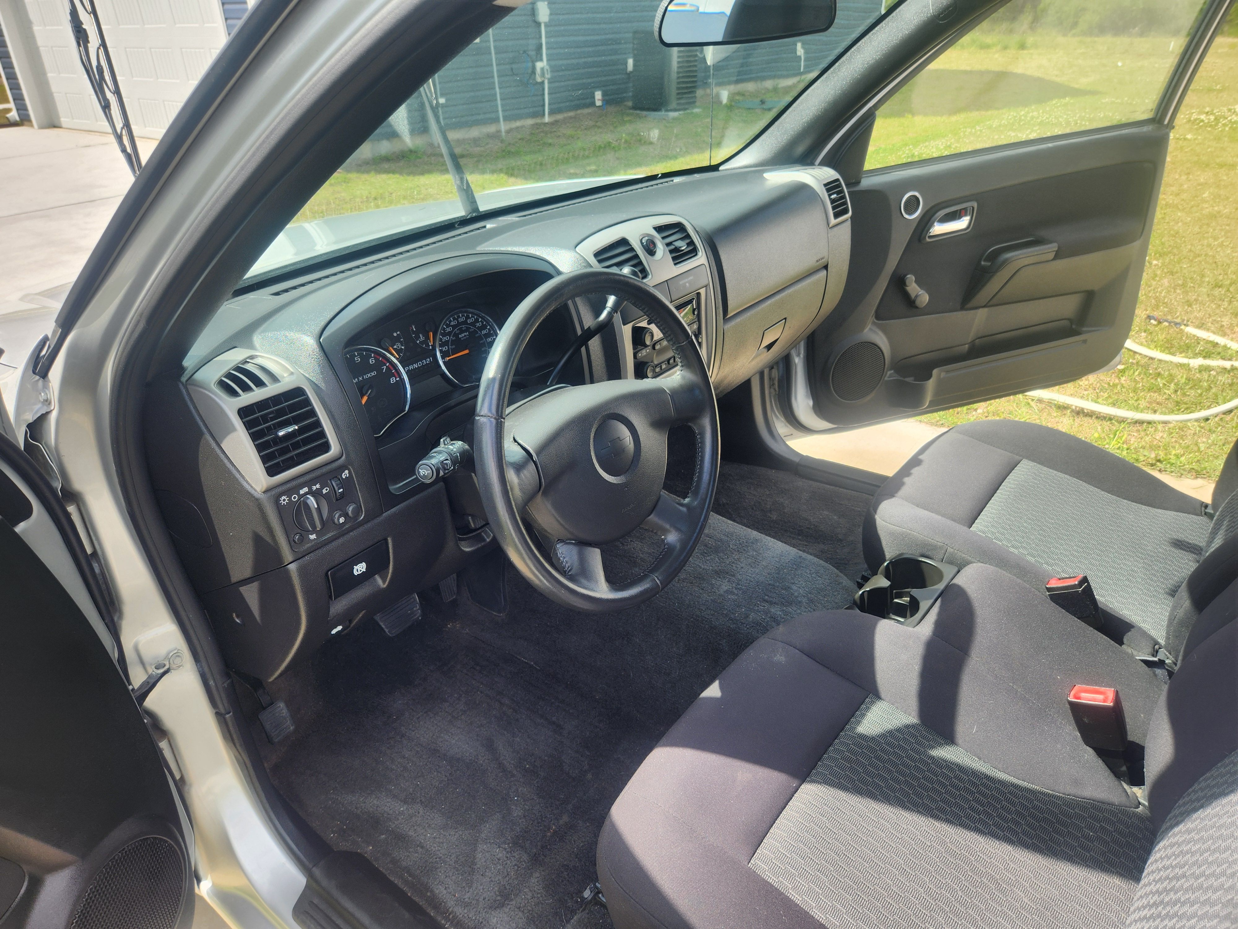 Used 2012 Chevrolet Colorado W/T RWD image 12