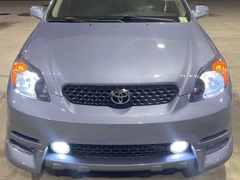 Used 2004 Toyota Matrix XRS image 9