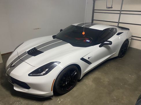 Used 2016 Chevrolet Corvette Stingray Coupe w/ 3LT Preferred Equipment Group image 5