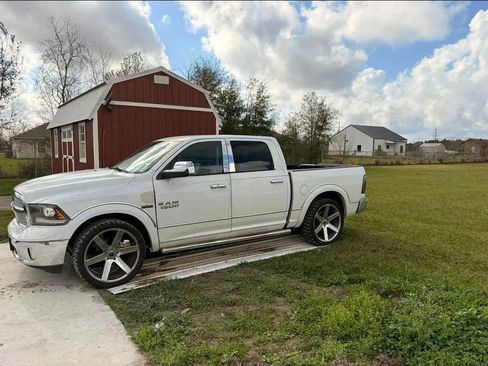 Used 2014 RAM 1500 Laramie image 1
