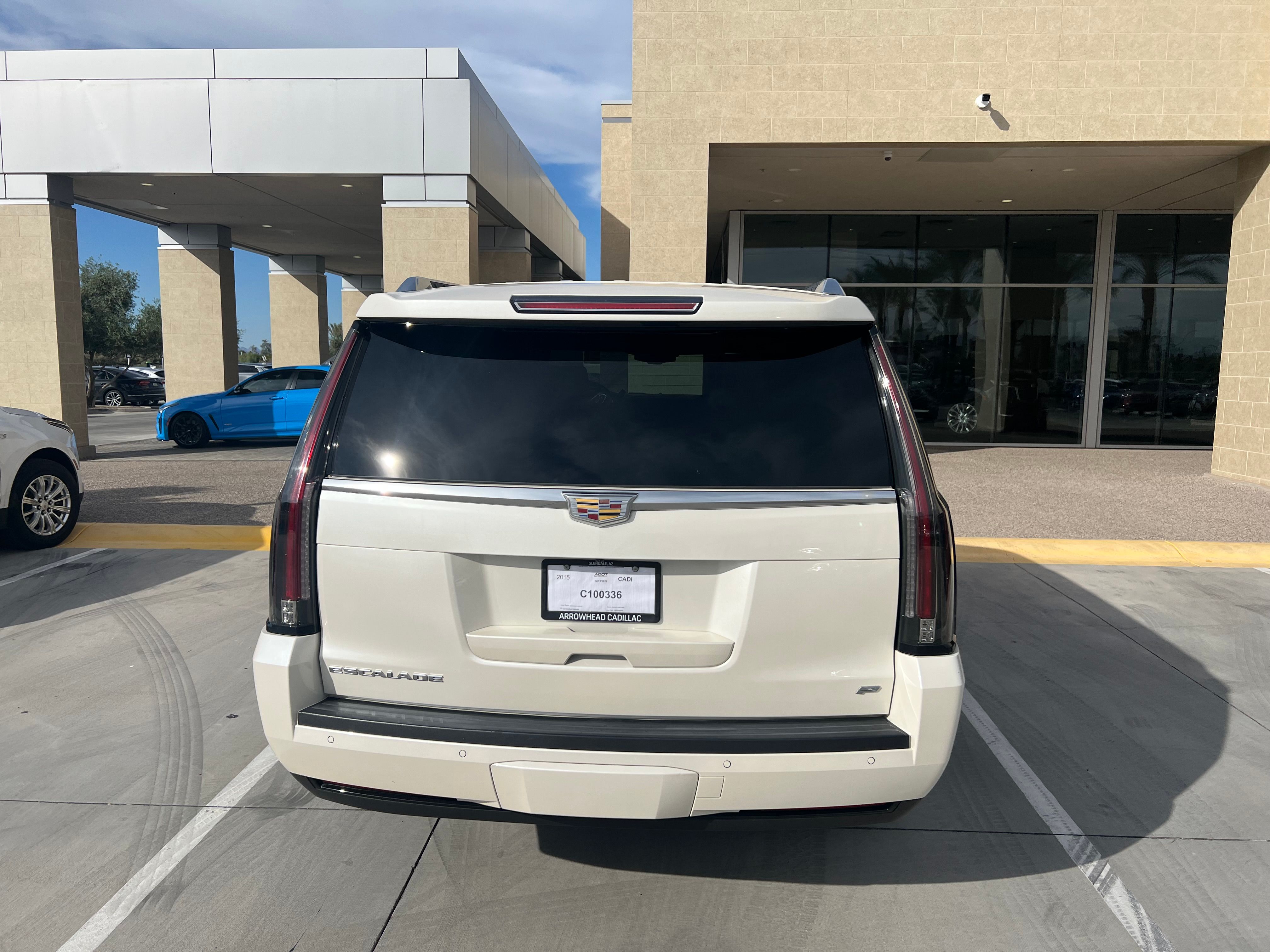 Used 2015 Cadillac Escalade ESV Platinum RWD image 6
