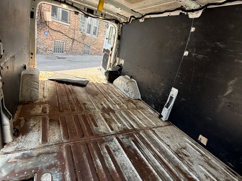 Used 2017 Ford Transit 150 148 Low Roof RWD image 9