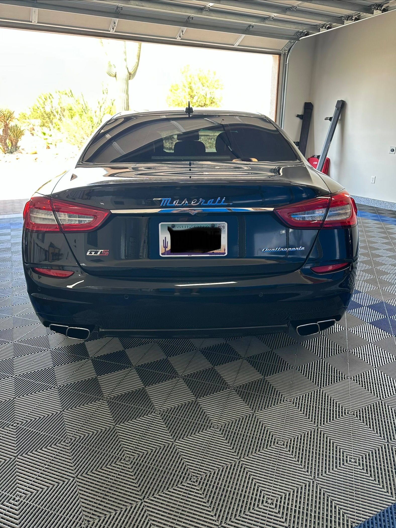 Used 2016 Maserati Quattroporte GTS RWD image 6