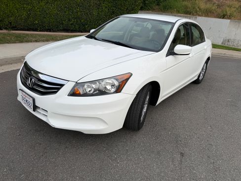 Used 2011 Honda Accord LX image 27