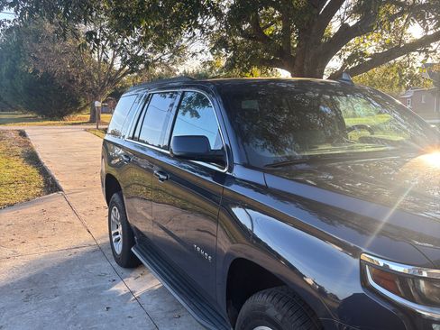 Used 2018 Chevrolet Tahoe LT image 5