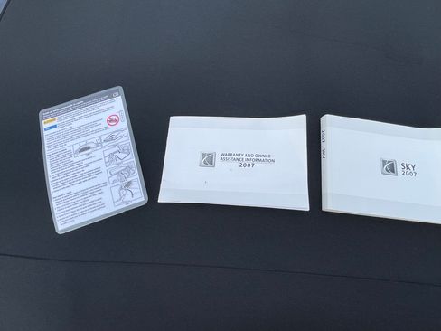 Used 2007 Saturn Sky w/ Premium Trim Pkg image 20