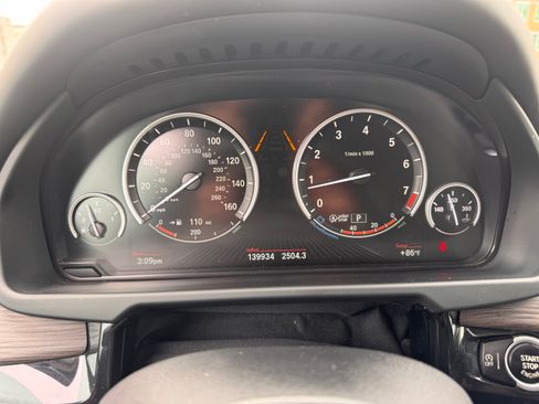 Used 2015 BMW X5 xDrive50i AWD/4WD image 9