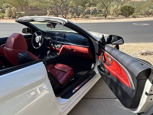 Used 2017 BMW 430i Convertible image 8