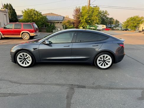 Used 2023 Tesla Model 3 Long Range AWD/4WD image 31