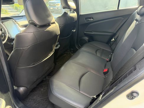 Used 2020 Toyota Prius Prime Limited image 13