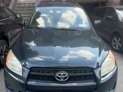 Used 2012 Toyota RAV4 4WD image 10