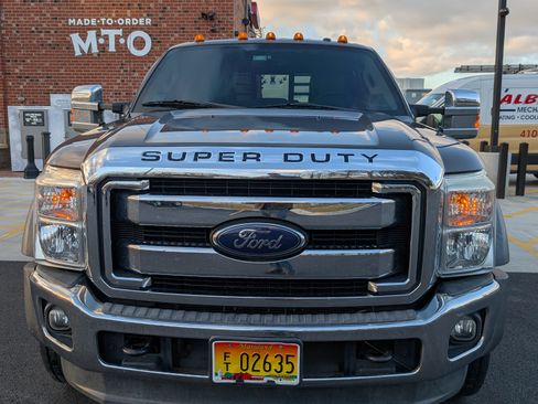 Used 2015 Ford F550 4x4 Crew Cab Super Duty image 4