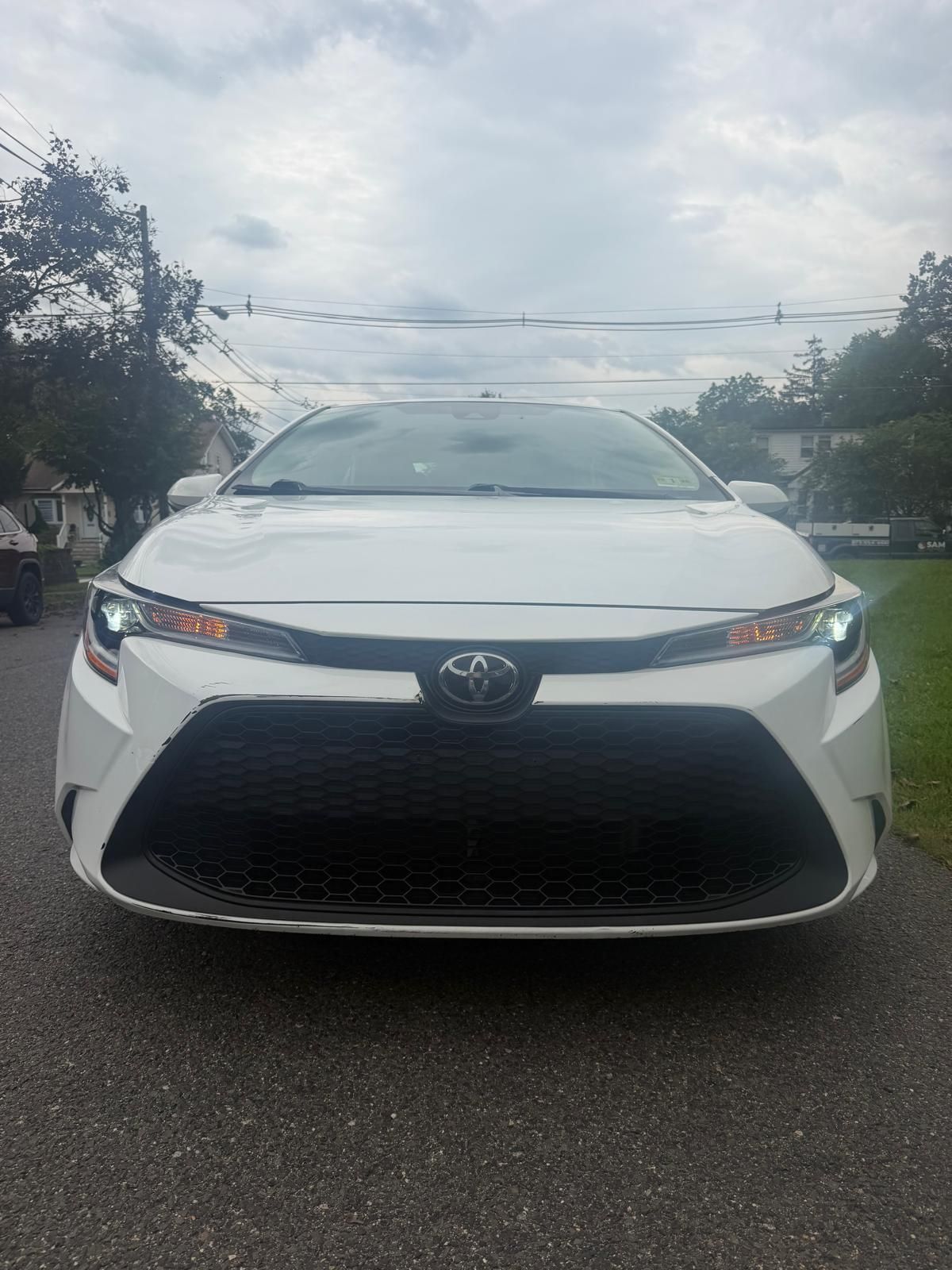Used 2021 Toyota Corolla LE w/ Carpet Mat Package (TMS) FWD image 4
