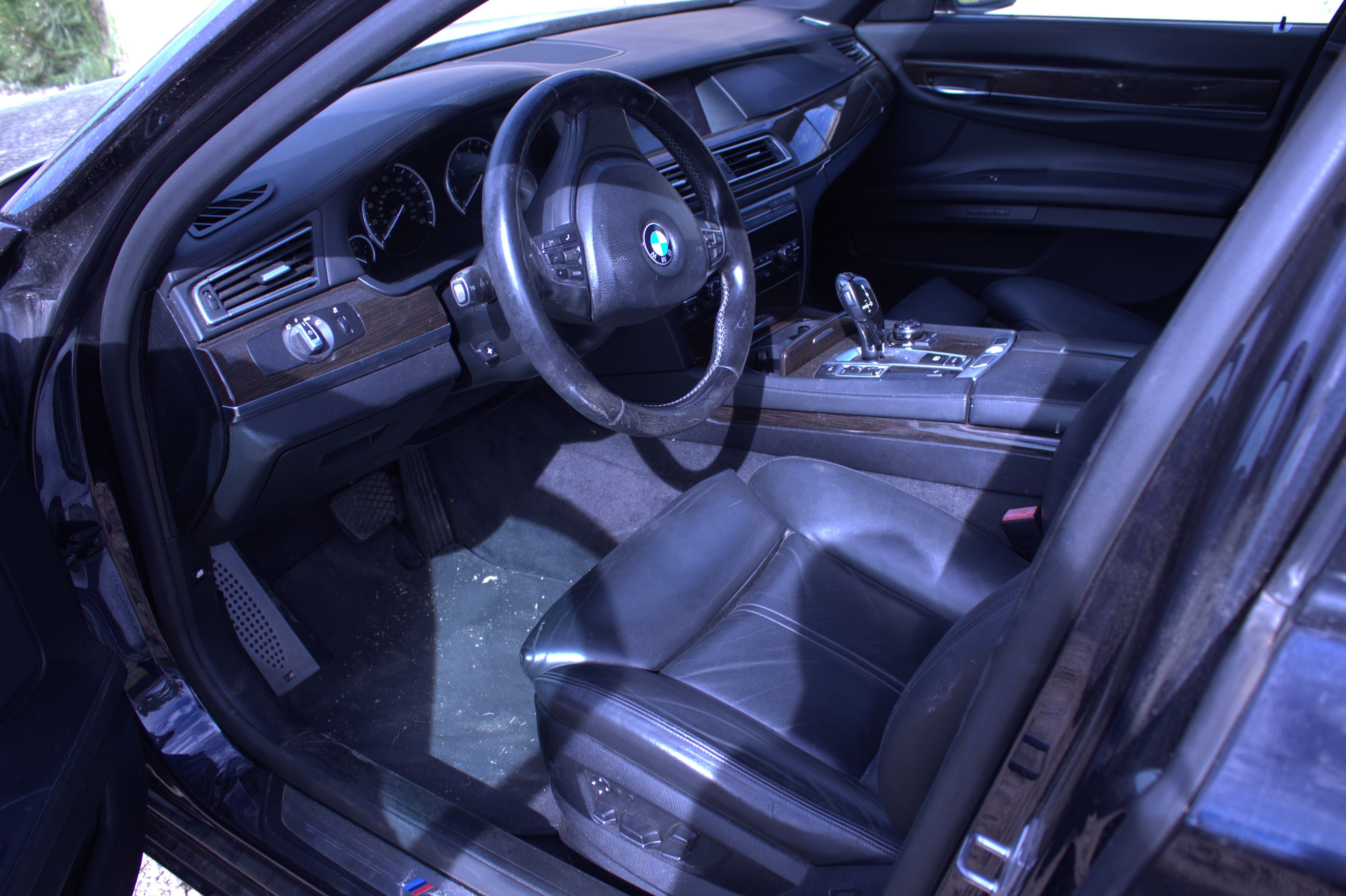 Used 2011 BMW 750i RWD image 8