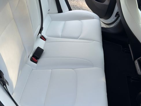 Used 2022 Tesla Model 3 Long Range image 19