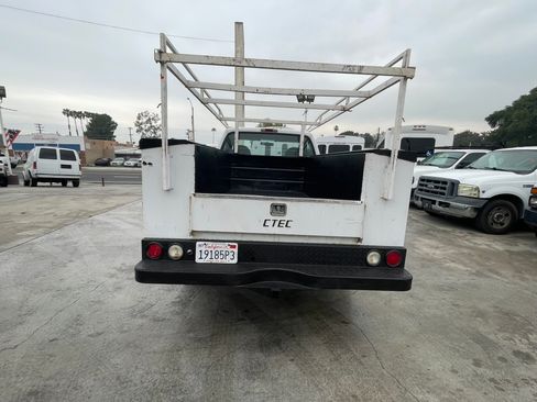 Used 2003 Ford F250 XL image 6