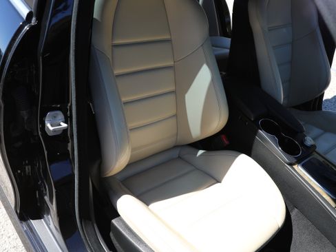 Used 2010 Mercedes-Benz C 63 AMG C 63 AMG Sedan 4D image 30