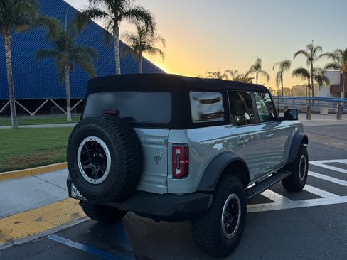 Used 2022 Ford Bronco Outer Banks w/ Sasquatch Package image 9