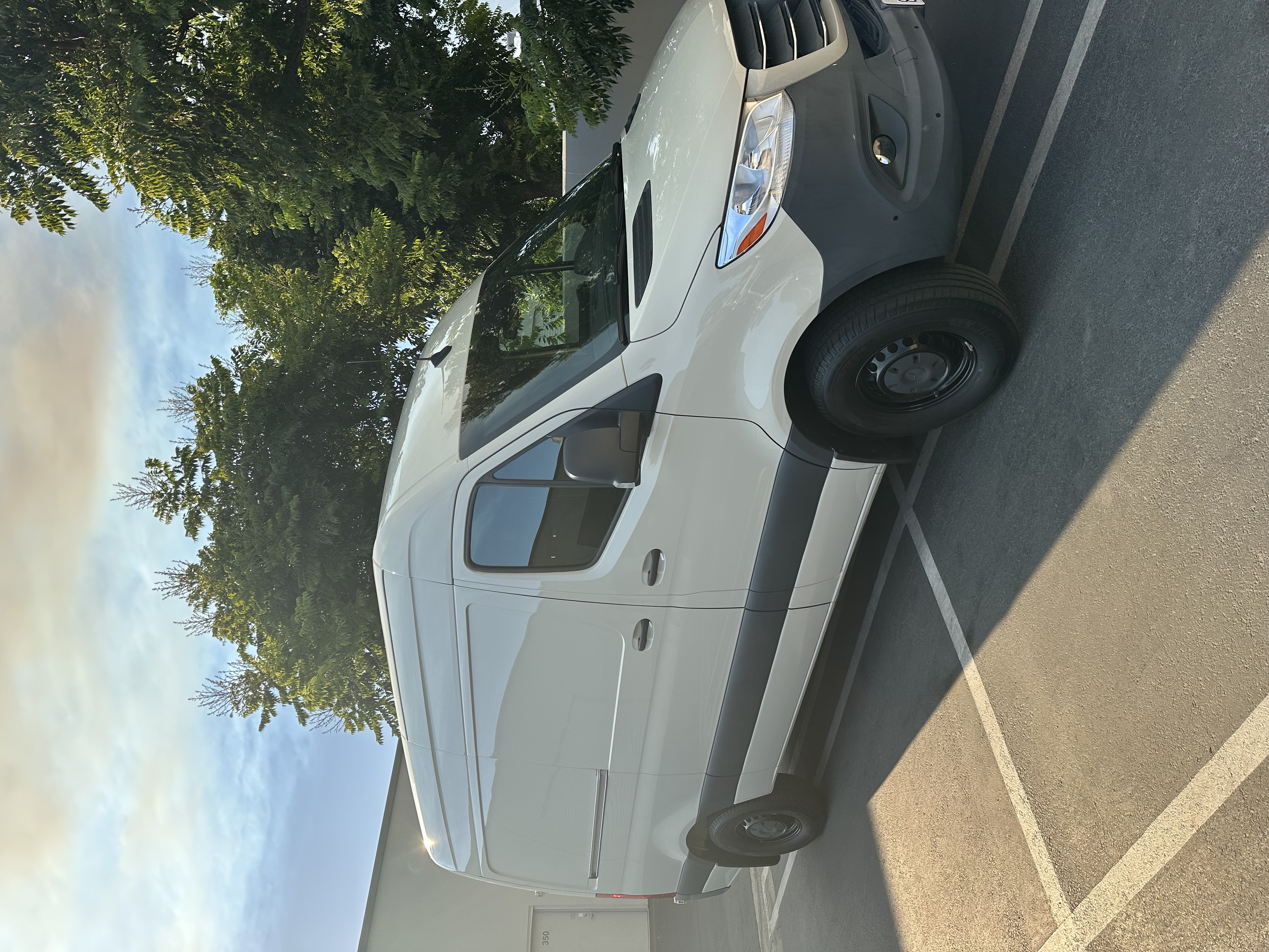 Used 2023 Mercedes-Benz Sprinter 2500 image 1