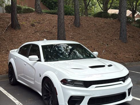 Used 2020 Dodge Charger SRT Hellcat w/ Harman/Kardon Audio Group RWD image 13