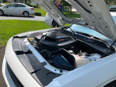 Used 2018 Dodge Challenger R/T Scat Pack RWD image 8