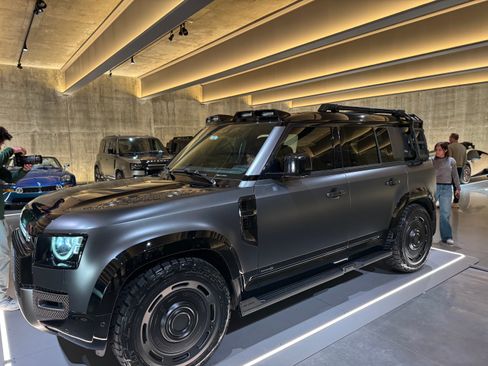 Used 2021 Land Rover Defender 110 X AWD/4WD image 4