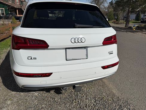Used 2018 Audi Q5 Prestige w/ Prestige Package image 6