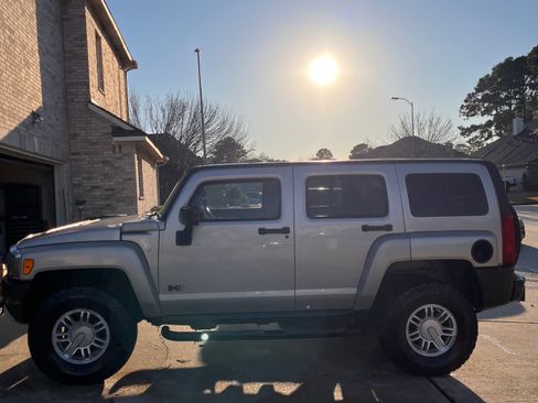 Used 2008 HUMMER H3 image 12