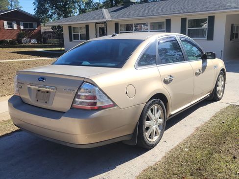 Used 2008 Ford Taurus Limited image 8