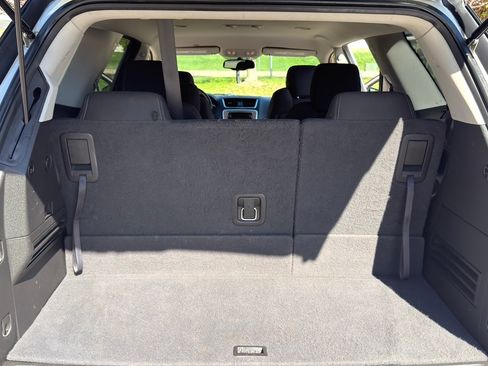 Used 2016 GMC Acadia SLE image 11