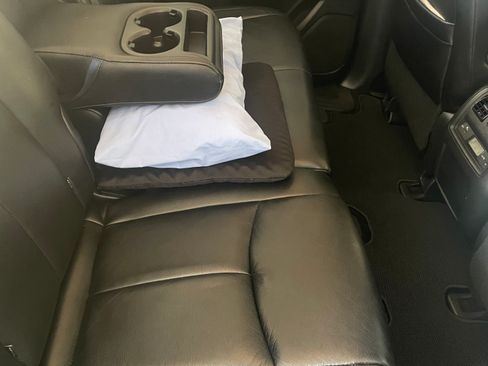 Used 2013 Nissan Pathfinder SV image 26