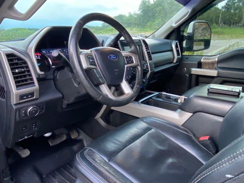 Used 2019 Ford F250 Lariat w/ Lariat Ultimate Package AWD/4WD image 22