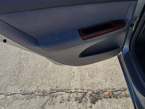 Used 2002 Toyota Camry XLE image 20