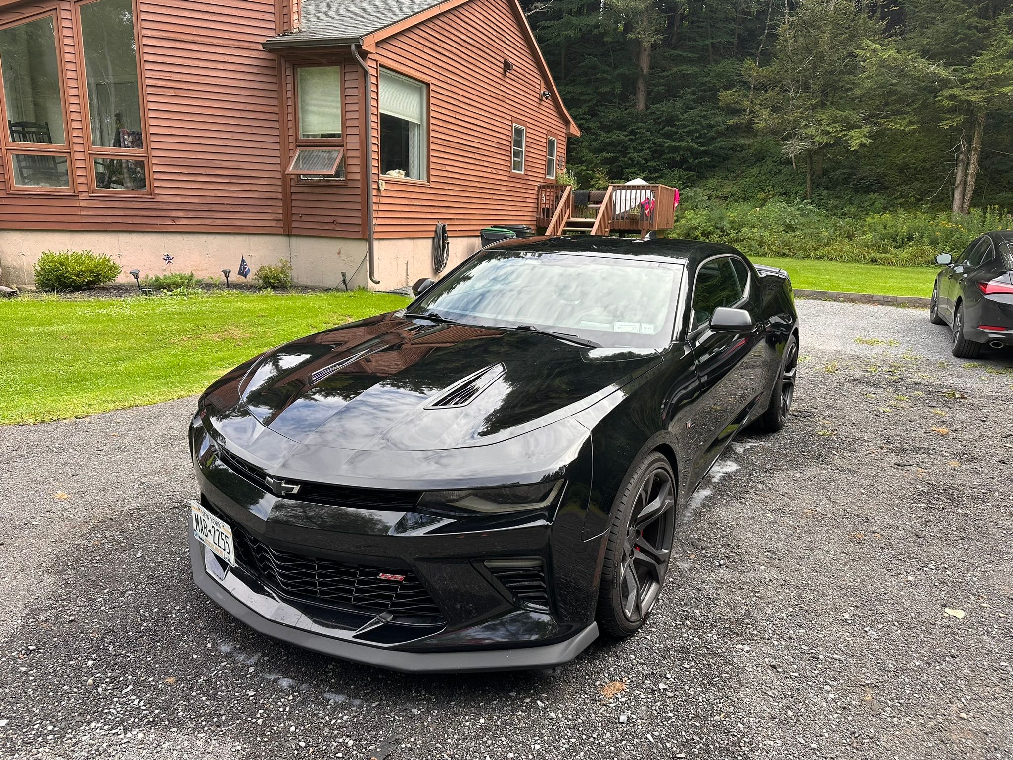 Used 2018 Chevrolet Camaro SS RWD image 8