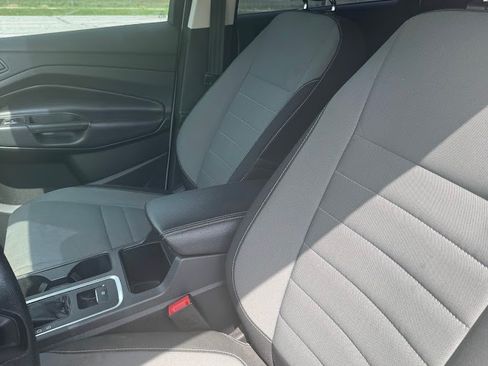 Used 2017 Ford Escape S image 4