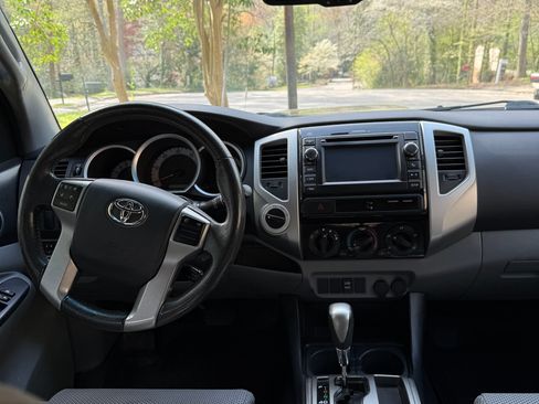 Used 2013 Toyota Tacoma 4x4 Double Cab w/ TRD Sport Pkg image 14