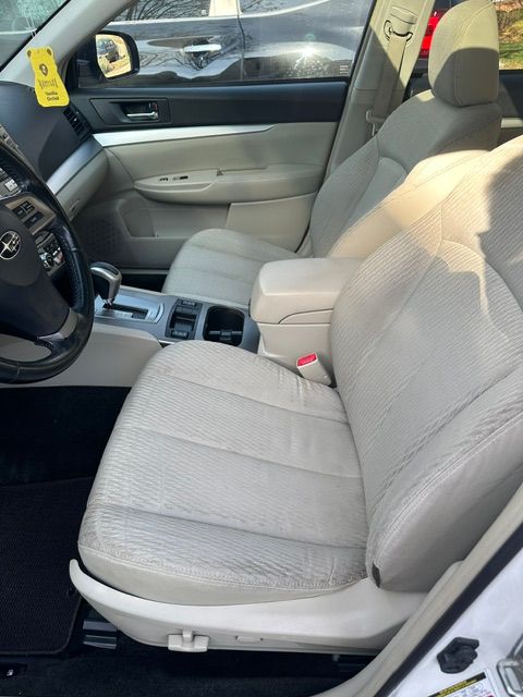 Used 2012 Subaru Outback 2.5i Premium AWD/4WD image 26