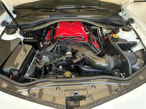 Used 2015 Chevrolet Camaro ZL1 RWD image 17
