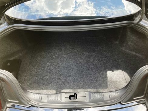 Used 2016 Ford Mustang Coupe image 11