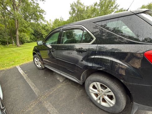 Used 2011 Chevrolet Equinox LS AWD/4WD image 4