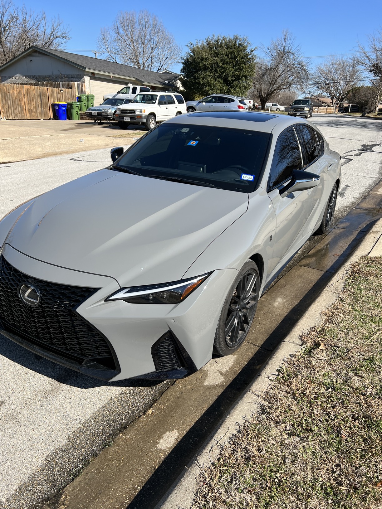 Used 2022 Lexus IS 500 RWD image 6
