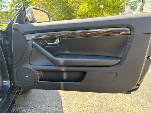 Used 2005 Audi S4 Cabriolet image 12