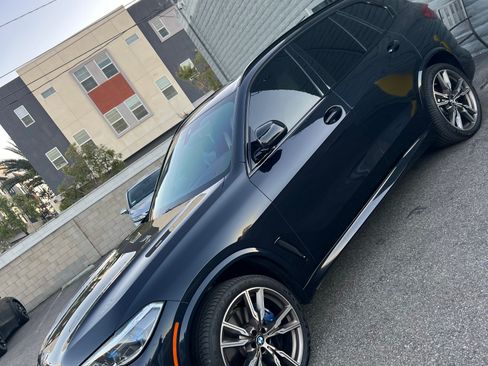 Used 2022 BMW X5 M50i w/ Executive Package image 3