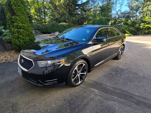 Used 2014 Ford Taurus SHO w/ Equipment Group 401A image 2