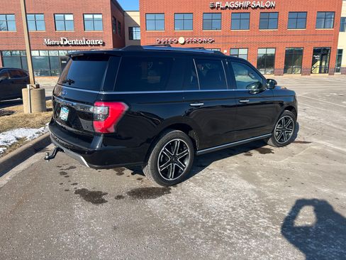 Used 2021 Ford Expedition Limited image 5
